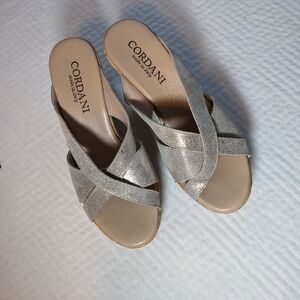 Cordani Devon Platform Wedge Sandal Size 38 EU 7.5 - 8 US